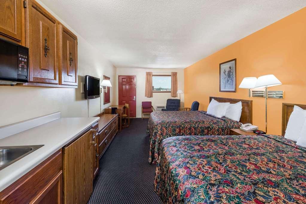 Knights Inn - Chanute Номер фото